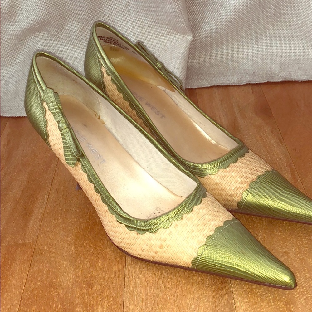 Green bamboo-like heels size 6.5
